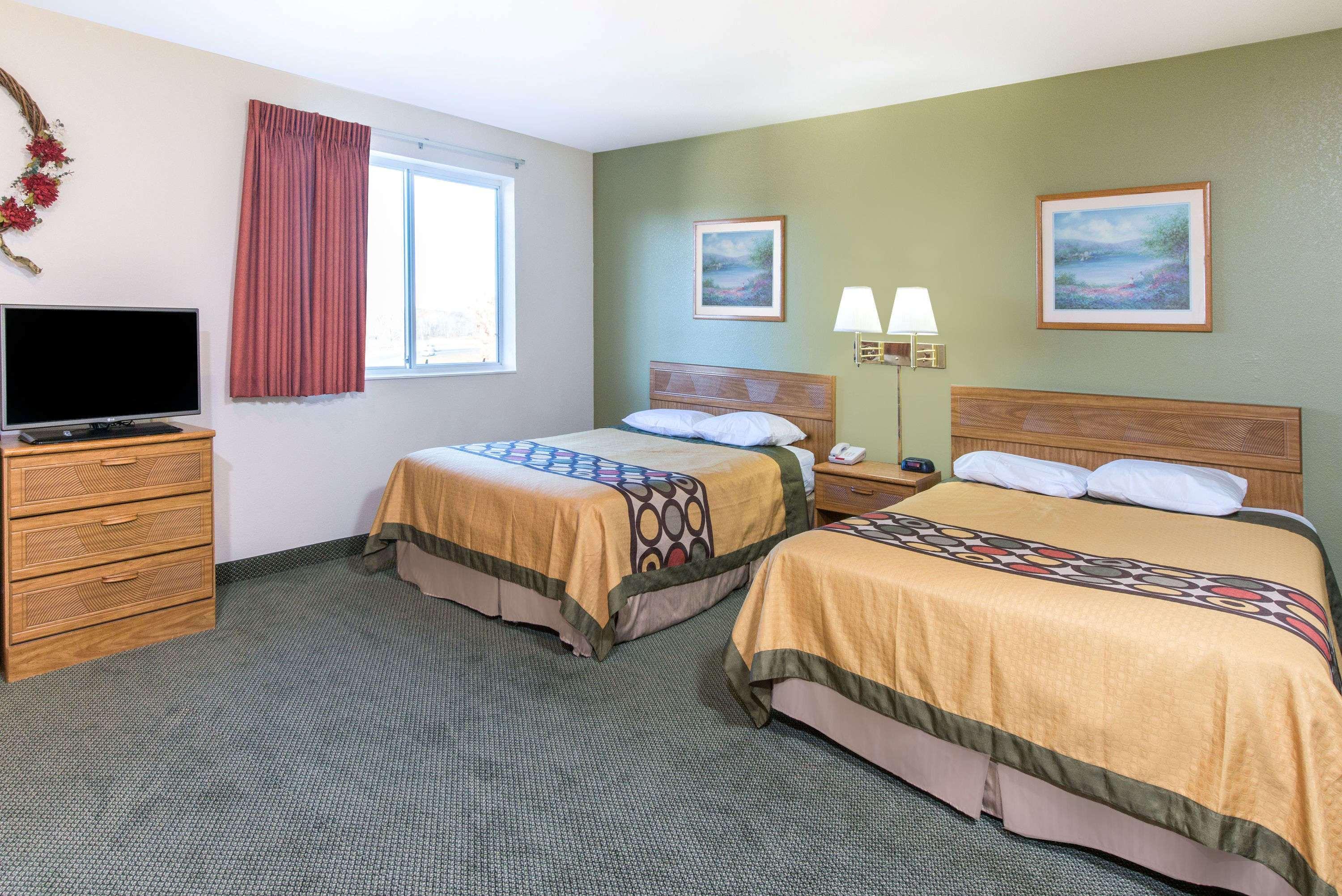 Hotel Super 8 By Wyndham West Middlesex/Sharon Area Exterior foto
